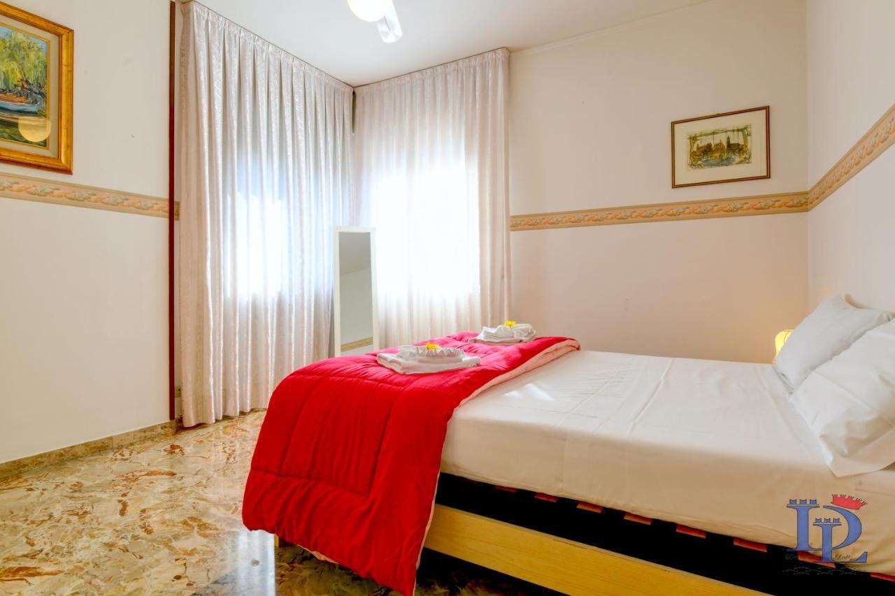 Desenzanoloft Official Partner Marriott Homes & Villas - The Sunflower Front Lake Desenzano del Garda Exteriör bild